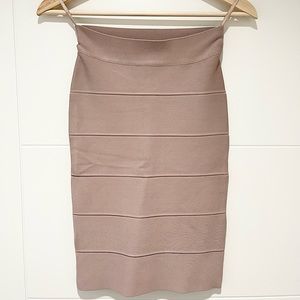 BCBG Maxazria Leger bandage skirt